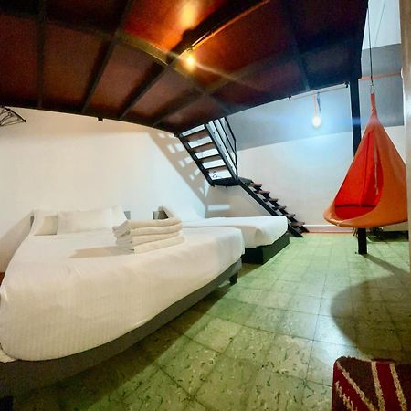 Ardour Lodge "A" Wing Tanjung Bungah  Buitenkant foto