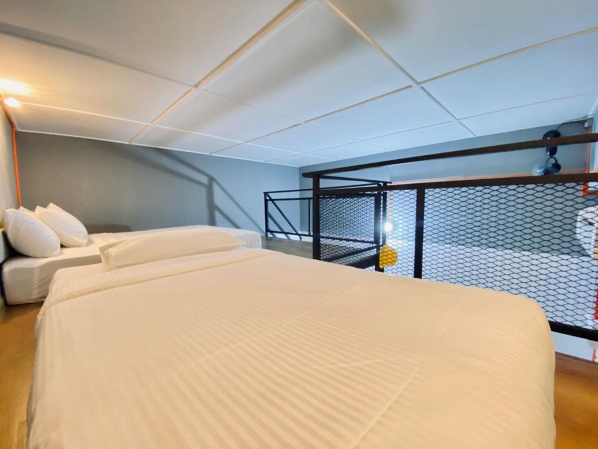 Ardour Lodge "A" Wing Tanjung Bungah  Buitenkant foto