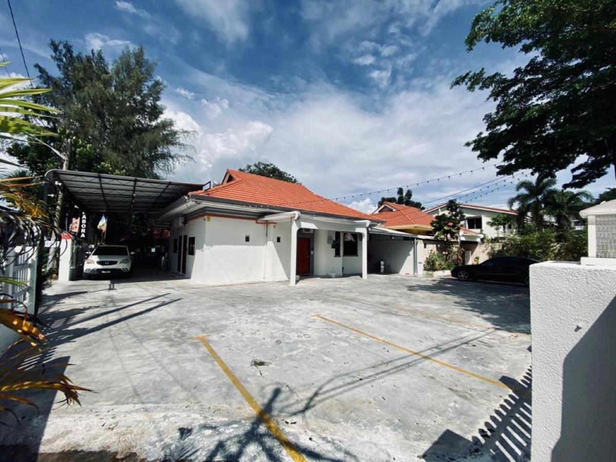 Ardour Lodge "A" Wing Tanjung Bungah  Buitenkant foto