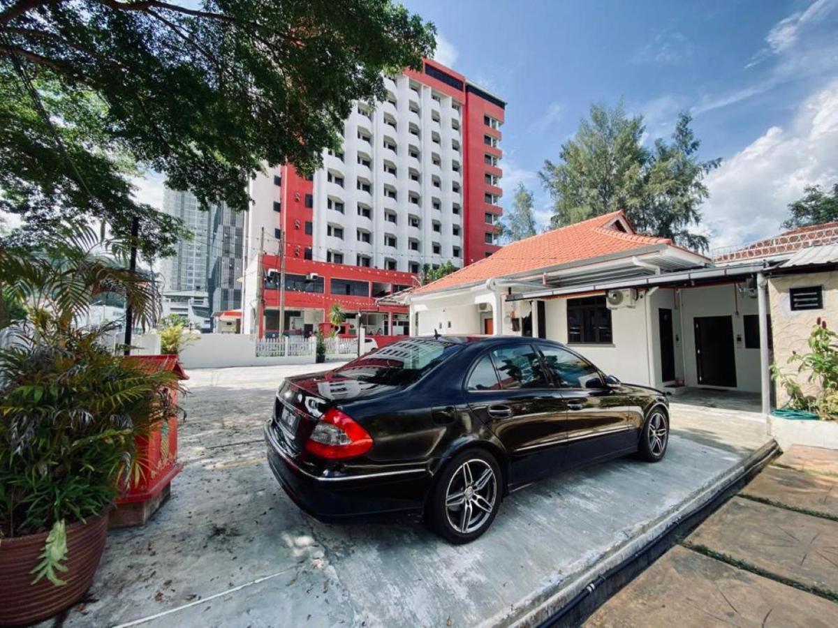 Ardour Lodge "A" Wing Tanjung Bungah  Buitenkant foto