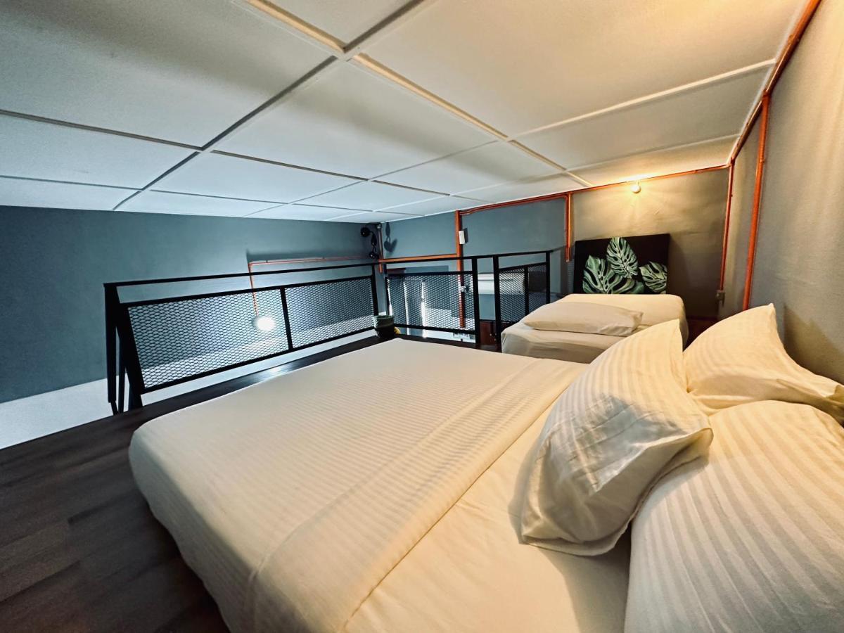 Ardour Lodge "A" Wing Tanjung Bungah  Buitenkant foto